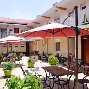 Sandton Hotel Kasese